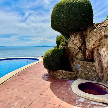 Panoramic Cala Canyelles, Pool * Ρόζες