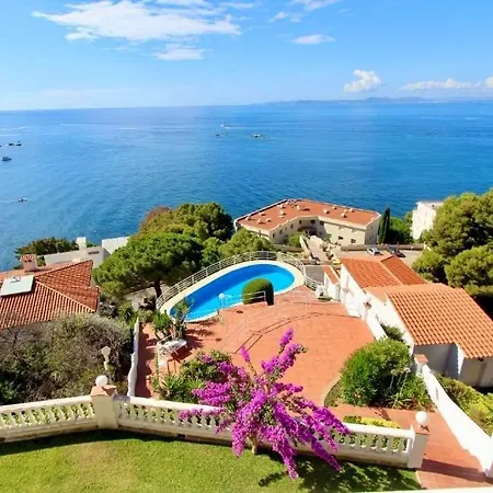 Panoramic Cala Canyelles, Pool Roses