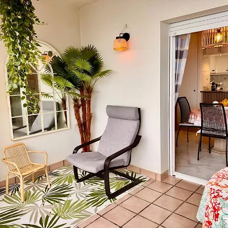 Apartment Panoramic Cala Canyelles, Pool Roses