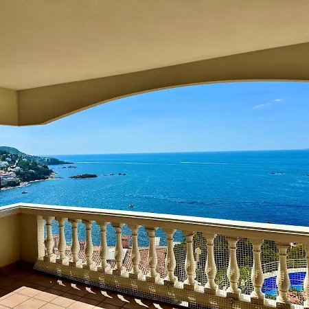 Panoramic Cala Canyelles, Pool Apartment