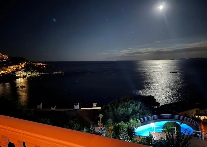 Διαμέρισμα Panoramic Cala Canyelles, Pool