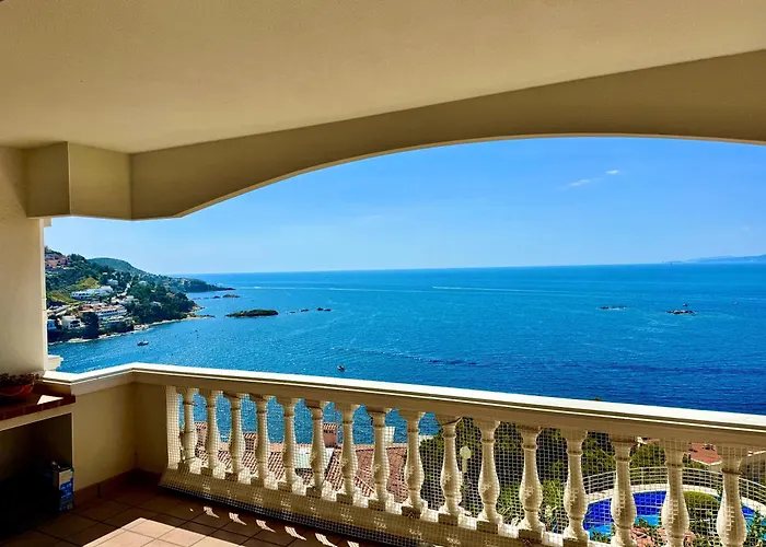 Panoramic Cala Canyelles, Pool * Росас