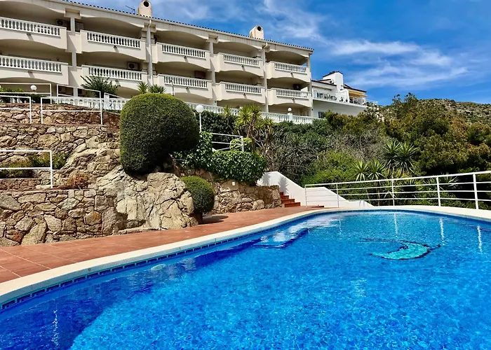 Panoramic Cala Canyelles, Pool * Ρόζες